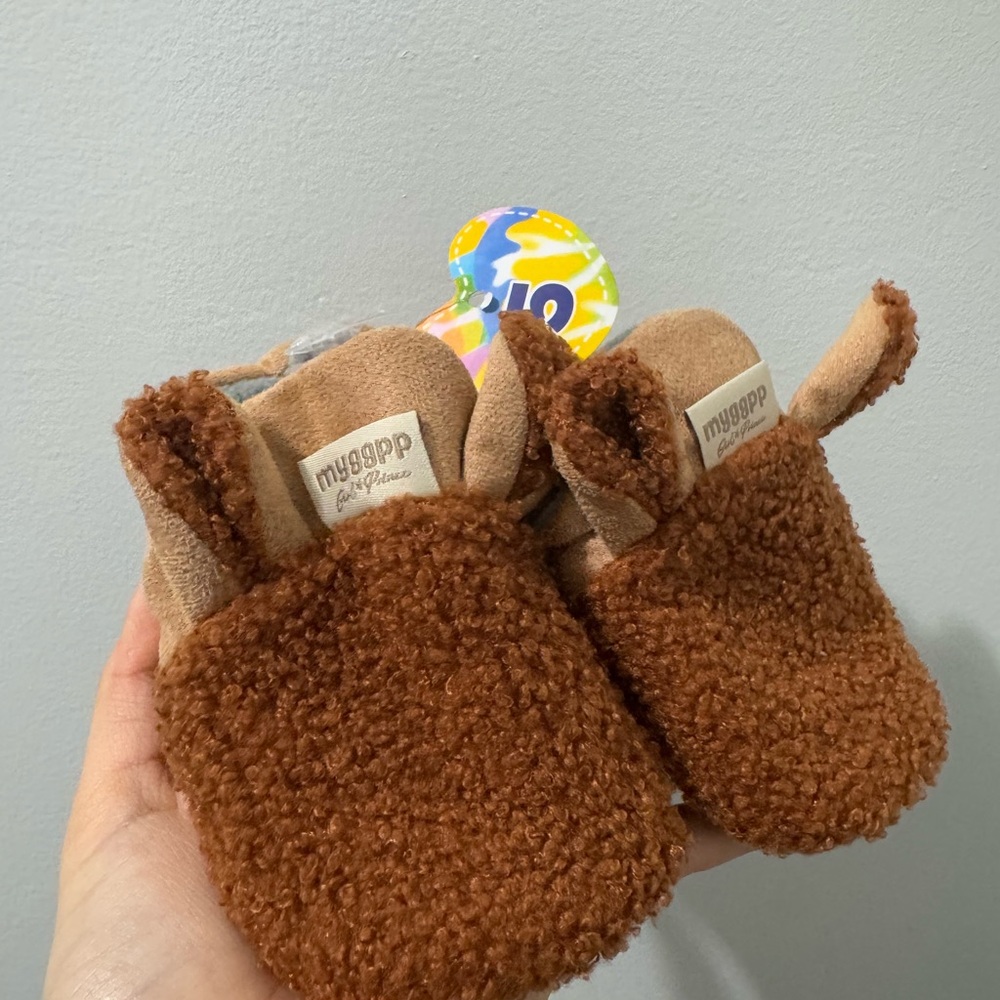 Myggpp Brown Baby Booties
